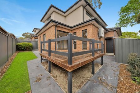 4/33 Thompson Street, Glen Waverley - Photo 3