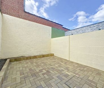 Ruime bel-etage woning met garage te Sint-Amandsberg! - Photo 4