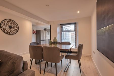 5 bedroom house of multiple occupation to rent - Photo 4