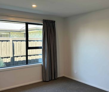 Three Bedroom Home - Photo 2
