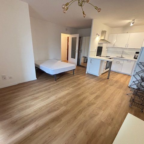 T1 Montigny-le-Bretonneux 30 m² - Photo 1