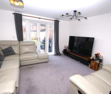 3 bedroom terraced house to rent - Photo 1