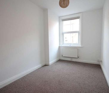 Queens Road, East Grinstead, RH19 - Photo 3