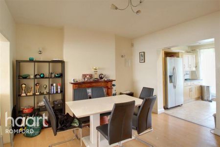 1 bedroom end of terrace house to rent - Photo 2