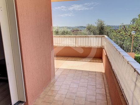 À GRASSE À louer Appartement 2 pièces 53.55 m - Photo 2