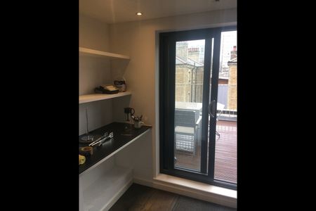 Studio Flat, Whitecross Street, EC1Y - Photo 3