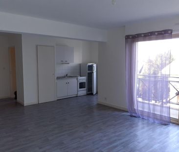 Pour visister, appeler le 02.23.55.91.17 VITRE. Un appartement T2 s... - Photo 2