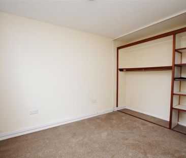 2 bedroom maisonette to rent - Photo 5