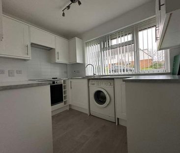 Leatherhead, KT22 - Photo 4