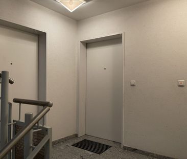 SANKT AUGUSTIN, helle 3 Zimmer Wohnung ca. 80 m² Wfl. mit eigener T... - Photo 1