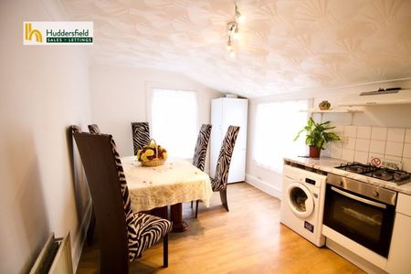 4 Bed Flat, Ilford Lane, IG1 - Photo 4