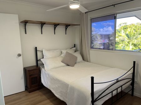 STUDENT AND SINGLE SHARE ACCOMMODATION $245pw with unlimited internet - Photo 3