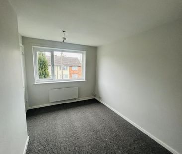 2 bedroom maisonette to rent - Photo 2