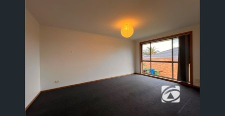 WHAT A GEM IN A GREAT LOCATION - Photo 5