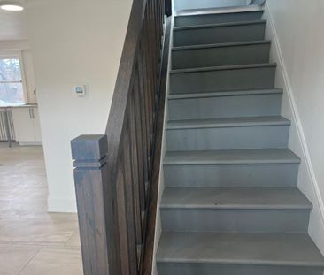 For Lease - 45 Major Mackenzie Drive, Richmond Hill, Ontario - Photo 5