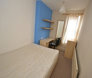 1 bed Mid Terraced House for Rent - Photo 4