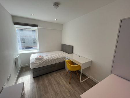 5 Bed Flat, Loch Street, AB25 - Photo 4