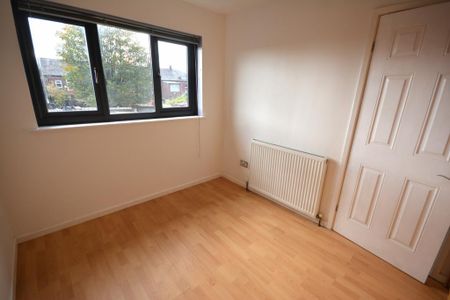 3 bedroom terraced house to rent - Photo 4