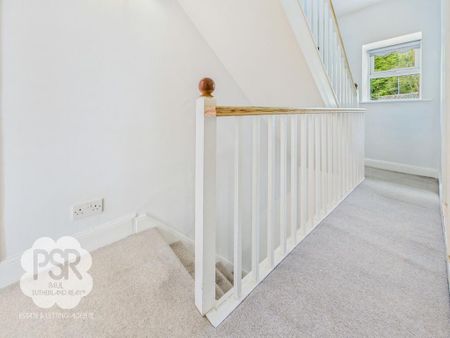 2 bedroom terraced house to rent - Photo 2