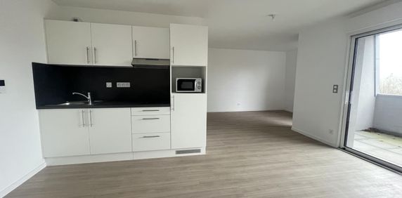 Location Appartement GEVEZE - Photo 2