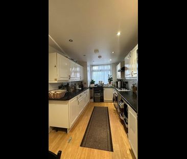 Room in a Shared Flat, Fellows Court, E2 - Photo 2