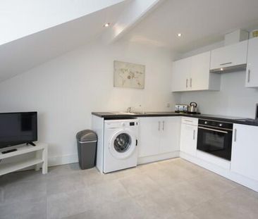 25 Ulsterville Avenue, Belfast, BT9 7AS - Photo 4