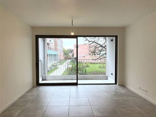 Appartement te huur - Photo 1