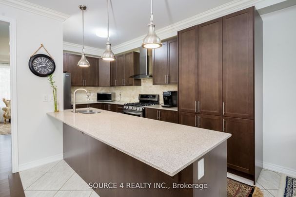 For Lease - 129 Barons Street, Vaughan, Ontario - Photo 1