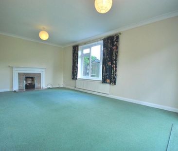 4 bedroom detached house to rent - Photo 1