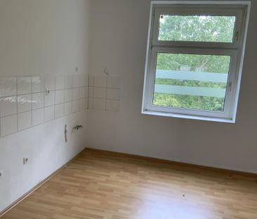 Schicke 2 Zimmer-Wohnung mit neuem Laminat in Lüdenscheid-Lennestraße! - Photo 3