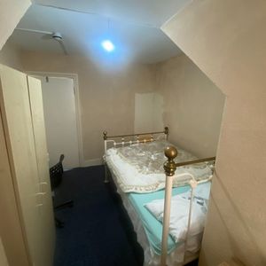 Room in a Shared Flat, Whipps Cross Road, E11 - Photo 2