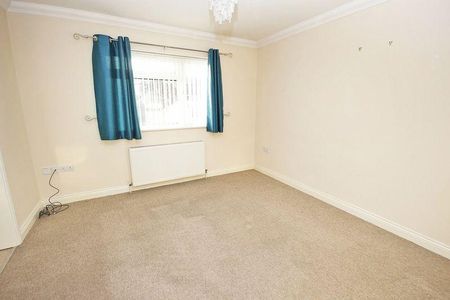 2 bedroom maisonette to rent - Photo 3