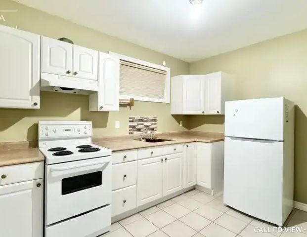 2-7 Temple W Crescent, Ajax, Ontario L1T 4J9 | 7 Temple W Crescent, Ajax - Photo 1