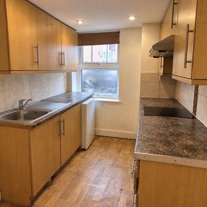Studio Flat, Vivian Avenue, NW4 - Photo 2