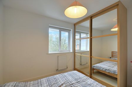 2 bedroom apartment - Photo 5