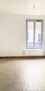 Location Appartement 1 pièce 12m² FONTAINEBLEAU 77300 - Photo 4