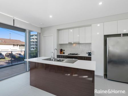 15/14-16 Batley Street West, Gosford, NSW 2250 - Photo 5