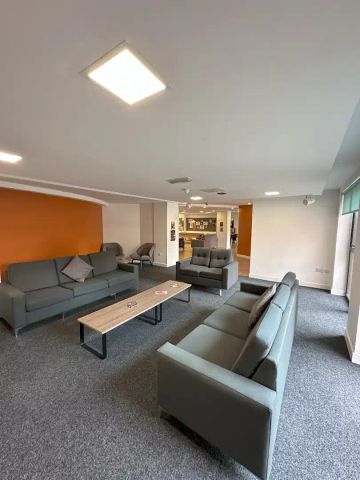 Bronze Studio - Photo 5