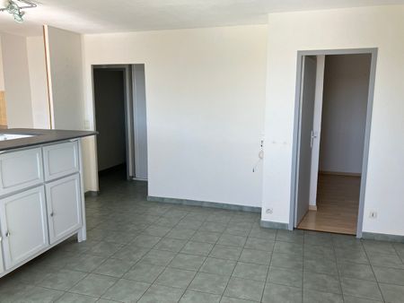 Location Appartement 2 pièces 57m² NARBONNE 11100 - Photo 2