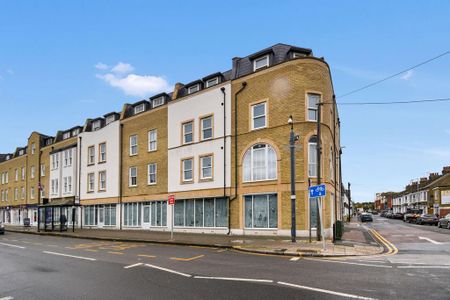 2 bedroom flat to rent - Photo 3