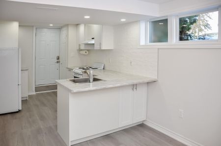 For Lease - 75 Coney Road Unit# (Bsmt), Toronto, Ontario - Photo 2