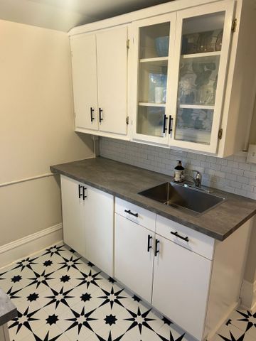 For Lease - 1201 Kenneth Avenue Unit# Upper, Peterborough, Ontario - Photo 5