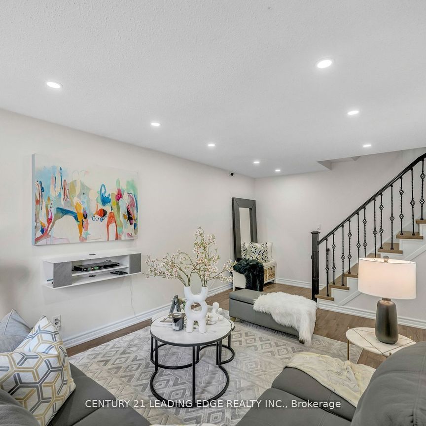 For Lease - 730 Cedar Street Unit# 19, Oshawa, Ontario - Photo 1