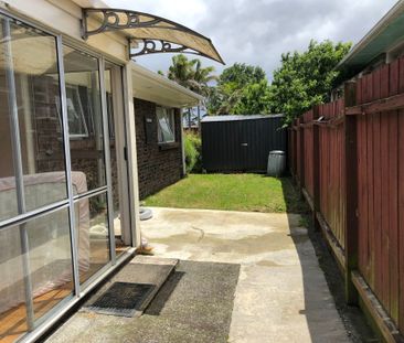 Sunny 3-Bedroom Home - Photo 1