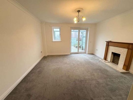 The Oak Field, Cinderford, GL14 - Photo 1