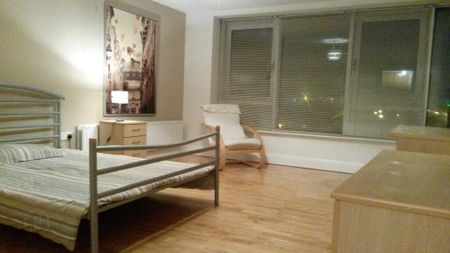 Whitehall Square, 181 Sandy Row, Belfast, BT12 5EU - Photo 4