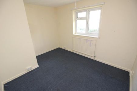 3 bedroom detached house to rent - Photo 3