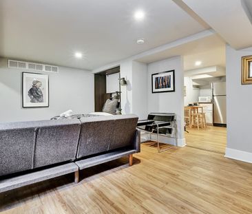 213 Melrose Avenue - Photo 2