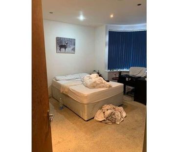 Woodford Green Road, Hall Green, Birmingham, B28 - Photo 5