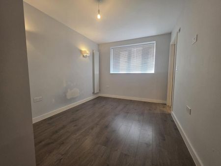 3 bedroom maisonette to rent - Photo 3